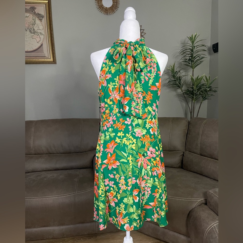 NWT Vince Camuto Green Floral Shift Dress Sz 8 Summer Vacay Party Date Resort - Picture 7 of 13